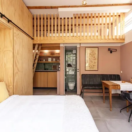 Lovely And Charming Near Center, Close To Rotterdam Penzion