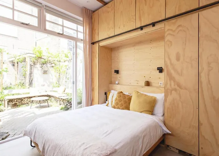 Lovely And Charming Near Center, Close To Rotterdam Guest house Dordrecht